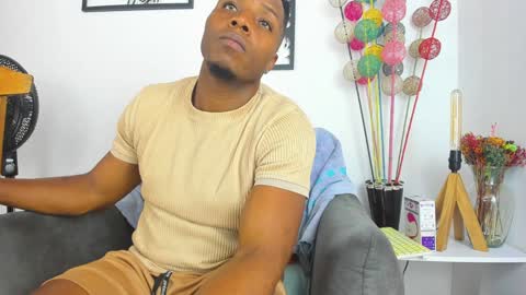 Snapshot of bigcock_latin01 chatting on January 2025 03:15:02 AM sexy muscle online show from January 2025 03:15:02 AM