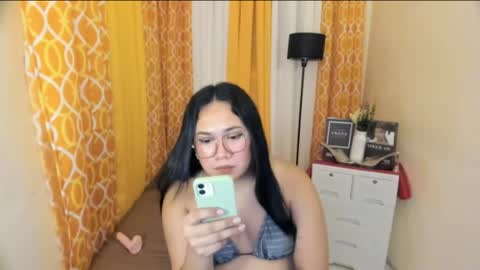 BABY LEXIE online show from April 2026 06:16:01 PM