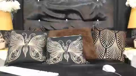 HOLLY online show from June 2026 02:55:01 PM
