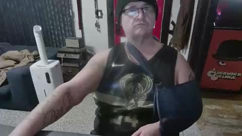 Snapshot of bigdbrillion chatting on January 2026 05:23:02 AM Darryl online show from January 2026 05:23:02 AM