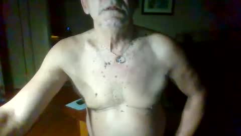 Snapshot of bigdeer58191747802843 chatting on February 2025 08:18:01 AM bigdeer58191747802843 online show from February 2025 08:18:01 AM
