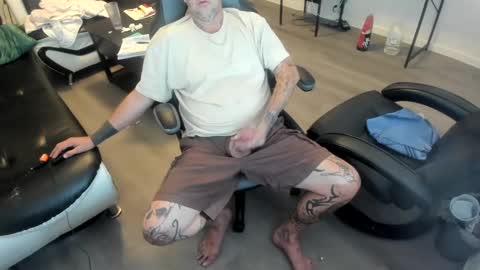 bigdickpiercedtattoos online show from September 2025 11:49:02 PM