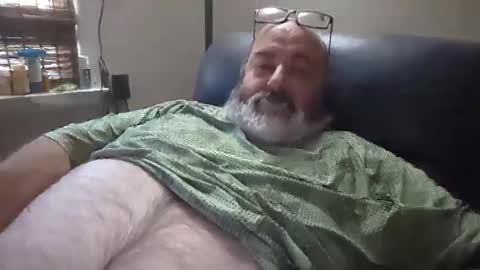 bigfuzzyteddybear online show from May 2026 04:59:02 PM