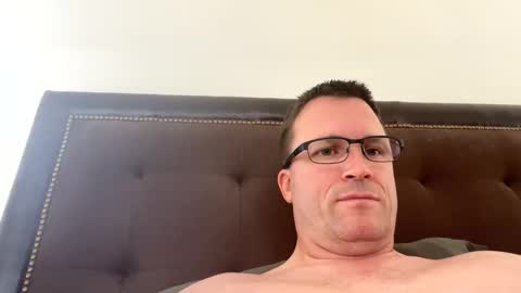 Snapshot of bigger22332233 chatting on December 2024 06:15:02 PM bigger22332233 online show from December 2024 06:15:02 PM