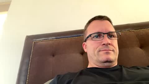 Snapshot of bigger22332233 chatting on December 2024 05:29:02 PM bigger22332233 online show from December 2024 05:29:02 PM