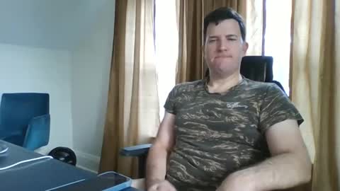 Snapshot of biggestballsonchatu chatting on November 2025 04:57:02 PM BiggestBallsOnChatr online show from November 2025 04:57:02 PM