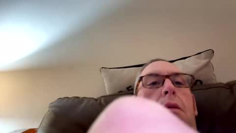 biggloves4bighands online show from January 2026 12:03:02 AM