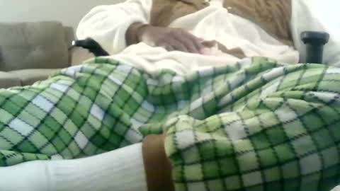 biggyballs900 online show from November 2025 07:01:01 AM