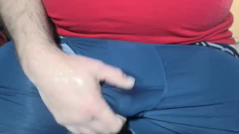 Snapshot of bighairy_bud chatting on January 2025 01:23:02 AM Bighairy bud online show from January 2025 01:23:02 AM