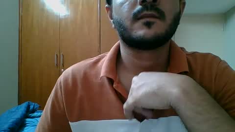 Snapshot of bighandsomesatisfy chatting on December 2024 05:26:01 PM bighandsomesatisfy online show from December 2024 05:26:01 PM