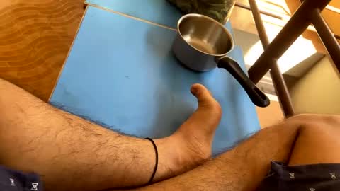 Snapshot of bighandsomesatisfy chatting on December 2024 06:24:02 AM bighandsomesatisfy online show from December 2024 06:24:02 AM