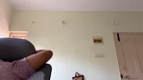 Snapshot of bighandsomesatisfy chatting on December 2024 11:26:01 AM bighandsomesatisfy online show from December 2024 11:26:01 AM