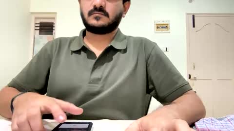 Snapshot of bighandsomesatisfy chatting on January 2025 01:24:02 PM bighandsomesatisfy online show from January 2025 01:24:02 PM