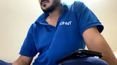 Snapshot of bighandsomesatisfy chatting on January 2025 03:11:01 PM bighandsomesatisfy online show from January 2025 03:11:01 PM