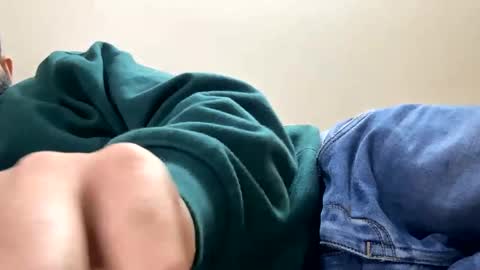 Snapshot of bighandsomesatisfy chatting on January 2025 01:41:02 AM bighandsomesatisfy online show from January 2025 01:41:02 AM