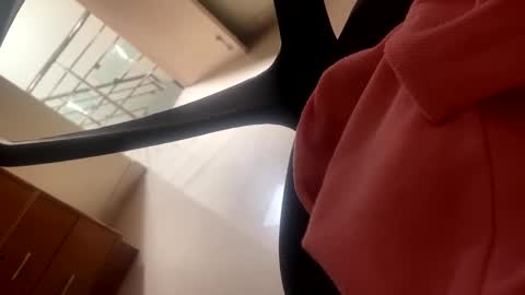 Snapshot of bighandsomesatisfy chatting on February 2025 04:20:01 AM bighandsomesatisfy online show from February 2025 04:20:01 AM