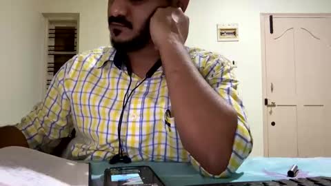 Snapshot of bighandsomesatisfy chatting on February 2025 06:26:01 PM bighandsomesatisfy online show from February 2025 06:26:01 PM