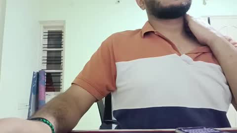 Snapshot of bighandsomesatisfy chatting on November 2025 06:18:01 PM bighandsomesatisfy online show from November 2025 06:18:01 PM