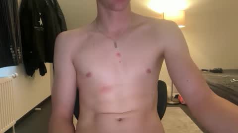 Snapshot of bigleor chatting on February 2026 03:10:01 PM bigleor online show from February 2026 03:10:01 PM