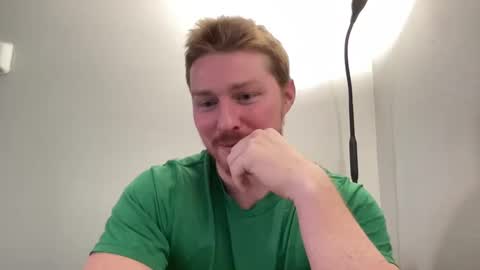 Snapshot of bigmcr1 chatting on December 2024 10:34:02 PM Nick Barker online show from December 2024 10:34:02 PM