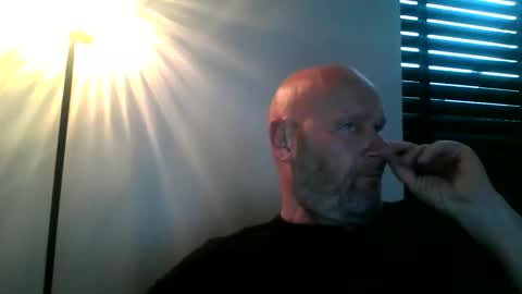 bigmike3339 online show from October 2025 08:40:02 AM
