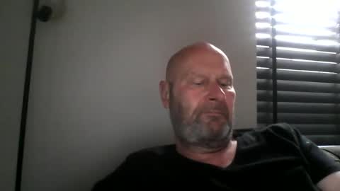 bigmike3339 online show from October 2025 09:57:02 AM