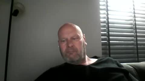 bigmike3339 online show from January 2026 08:41:01 AM