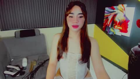 kiaaannaaaa online show from December 2024 05:14:01 PM