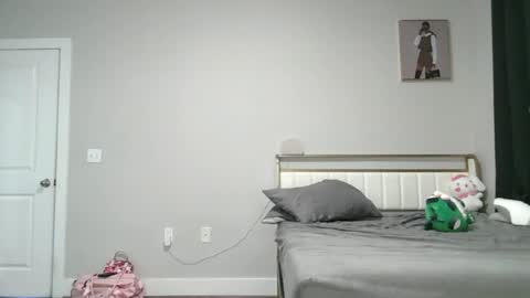bignaturalmami online show from June 2026 11:52:01 AM