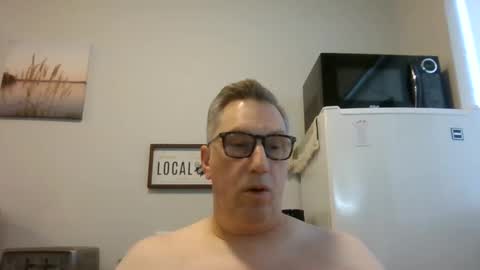Snapshot of bignhard69_ chatting on February 2025 05:31:01 PM Bignhard696 online show from February 2025 05:31:01 PM
