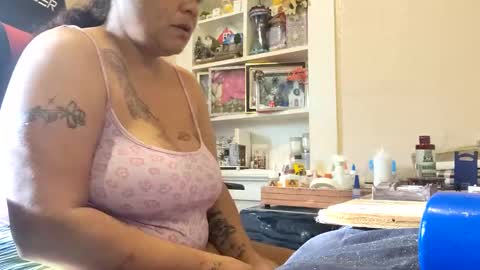 Snapshot of bigolemini chatting on February 2025 09:26:02 PM the Mini mami online show from February 2025 09:26:02 PM