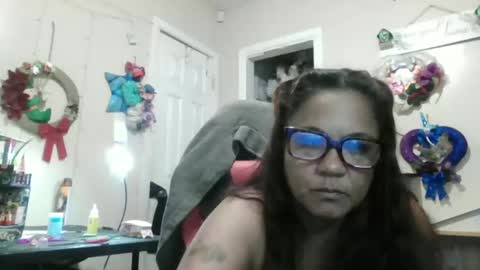 Snapshot of bigolemini chatting on September 2025 06:23:02 AM the Mini mami online show from September 2025 06:23:02 AM