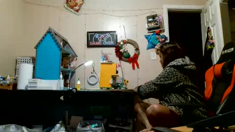 Snapshot of bigolemini chatting on September 2025 06:19:02 AM the Mini mami online show from September 2025 06:19:02 AM