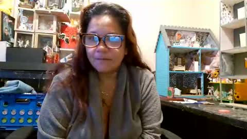 Snapshot of bigolemini chatting on November 2025 09:19:01 AM the Mini mami online show from November 2025 09:19:01 AM