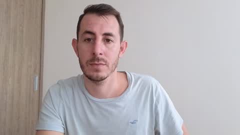 Snapshot of bigonehott chatting on October 2025 06:50:02 PM online show from October 2025 06:50:02 PM