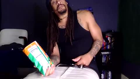 Snapshot of bigpussypump chatting on December 2024 09:17:02 AM bigpussypump online show from December 2024 09:17:02 AM