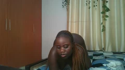 Snapshot of bigtits_baddie chatting on December 2025 11:00:02 PM bigtits_baddie online show from December 2025 11:00:02 PM