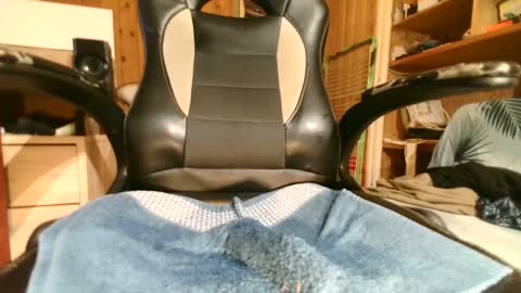 trick online show from December 2024 09:19:02 PM