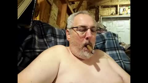 Snapshot of biguy121971 chatting on December 2024 08:50:01 AM Biguy52 online show from December 2024 08:50:01 AM