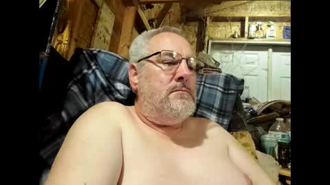 Snapshot of biguy121971 chatting on December 2024 06:17:02 AM Biguy52 online show from December 2024 06:17:02 AM