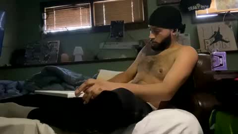 Snapshot of bigwalkdog12 chatting on December 2024 05:19:01 PM Floppyphallus online show from December 2024 05:19:01 PM