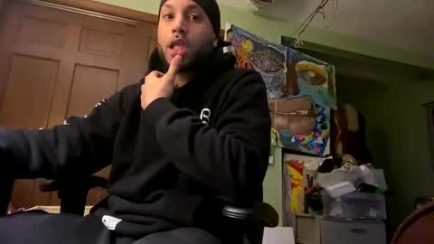 Snapshot of bigwalkdog12 chatting on December 2024 06:43:02 PM Floppyphallus online show from December 2024 06:43:02 PM