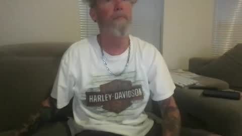 Snapshot of bigwhitedickdaddy69 chatting on September 2025 10:53:02 AM Bigwhitedickdaddy and BabyCakes online show from September 2025 10:53:02 AM
