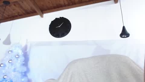 andres online show from December 2024 02:01:02 AM