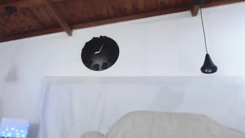 andres online show from January 2025 04:30:02 AM