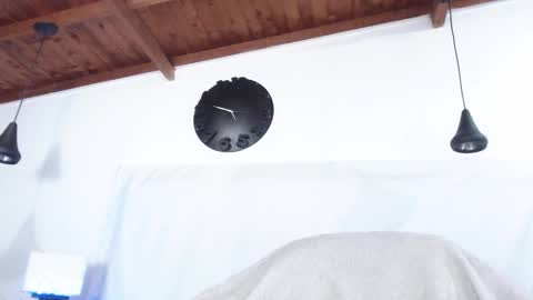 andres online show from February 2025 06:18:02 AM