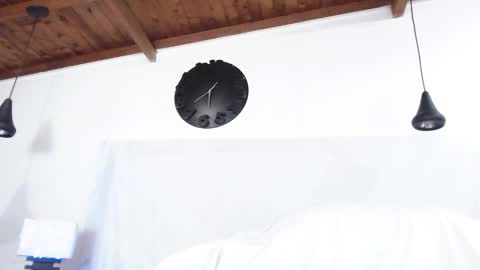 andres online show from February 2025 09:45:02 AM