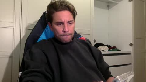 Snapshot of bikdig1 chatting on December 2024 03:59:02 PM bikdig1 online show from December 2024 03:59:02 PM