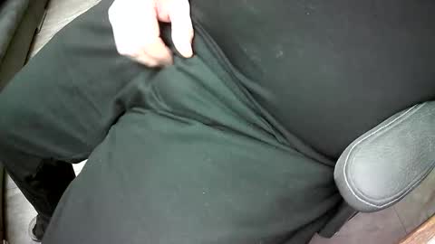 Snapshot of bikeman17 chatting on February 2025 08:41:01 PM bikeman17 online show from February 2025 08:41:01 PM