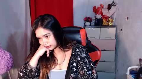 Snapshot of bilat_tinax chatting on November 2025 03:50:01 AM bilat tinax online show from November 2025 03:50:01 AM